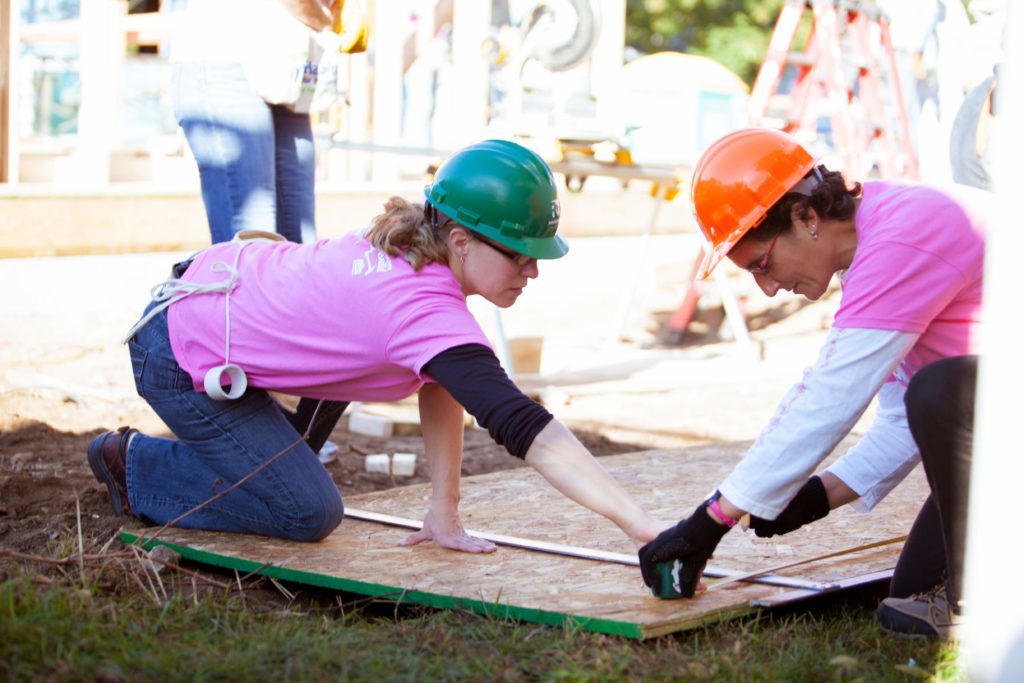 Volunteers-Women-EdResources